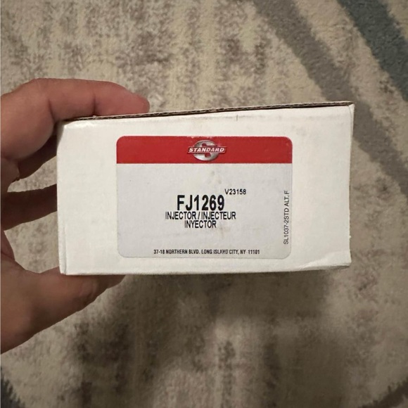 new fuel injector standard motor produccts FJ1269 - Picture 1 of 1